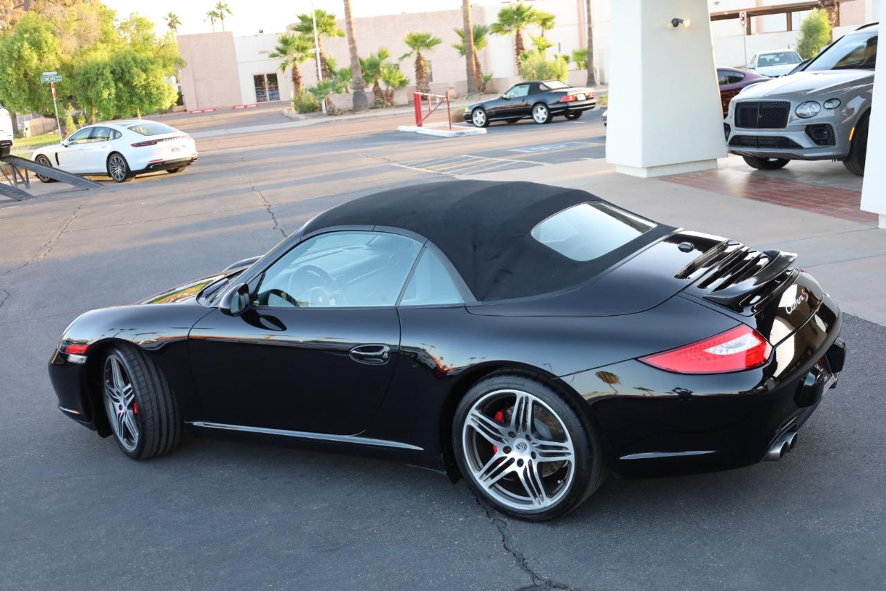Porsche 911 Carrera S Cabriolet 2010