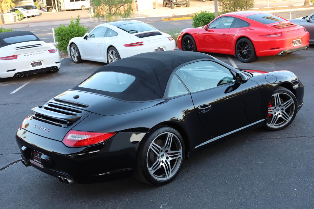 Porsche 911 Carrera S Cabriolet 2010