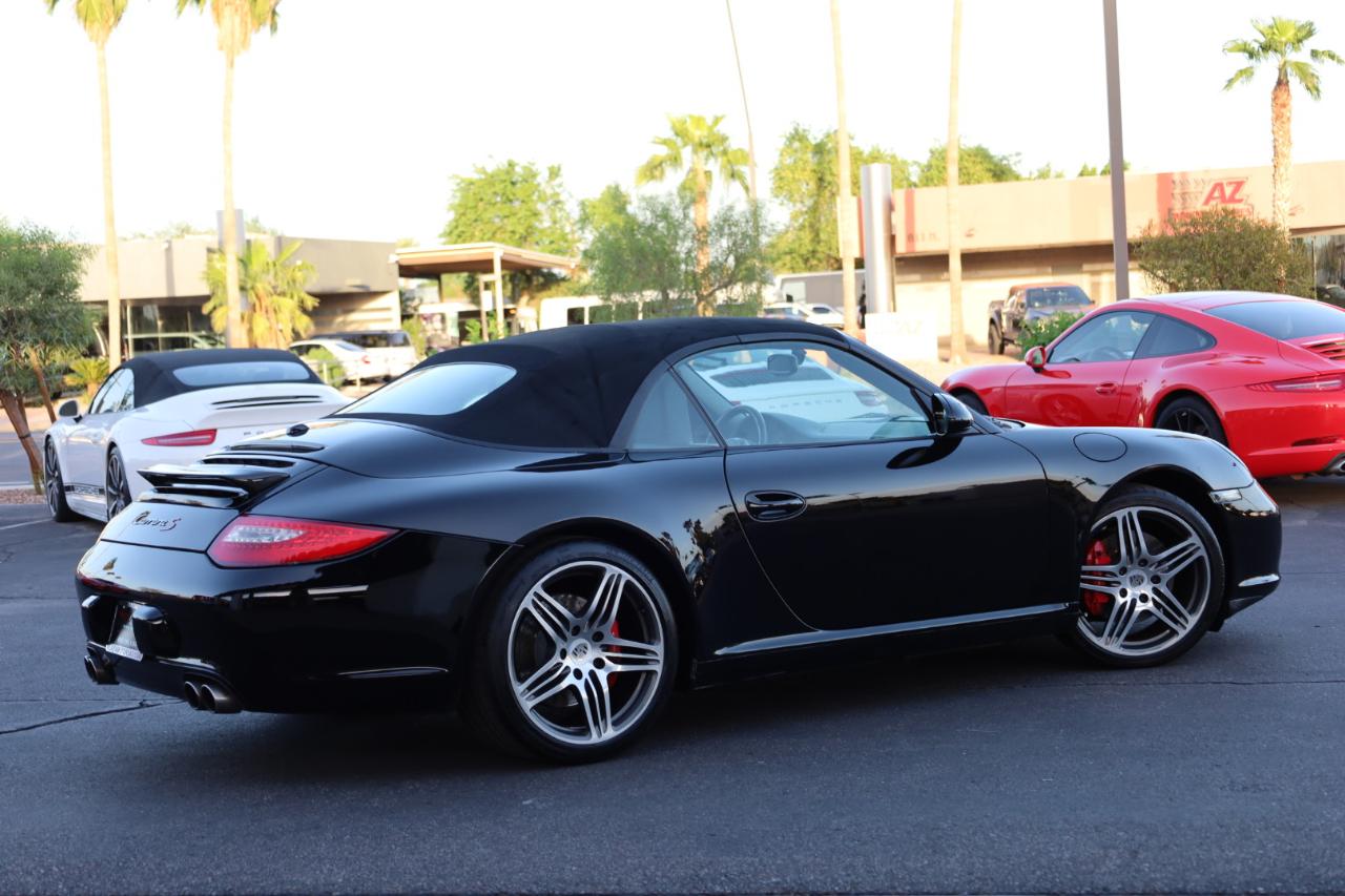 Porsche 911 Carrera S Cabriolet 2010