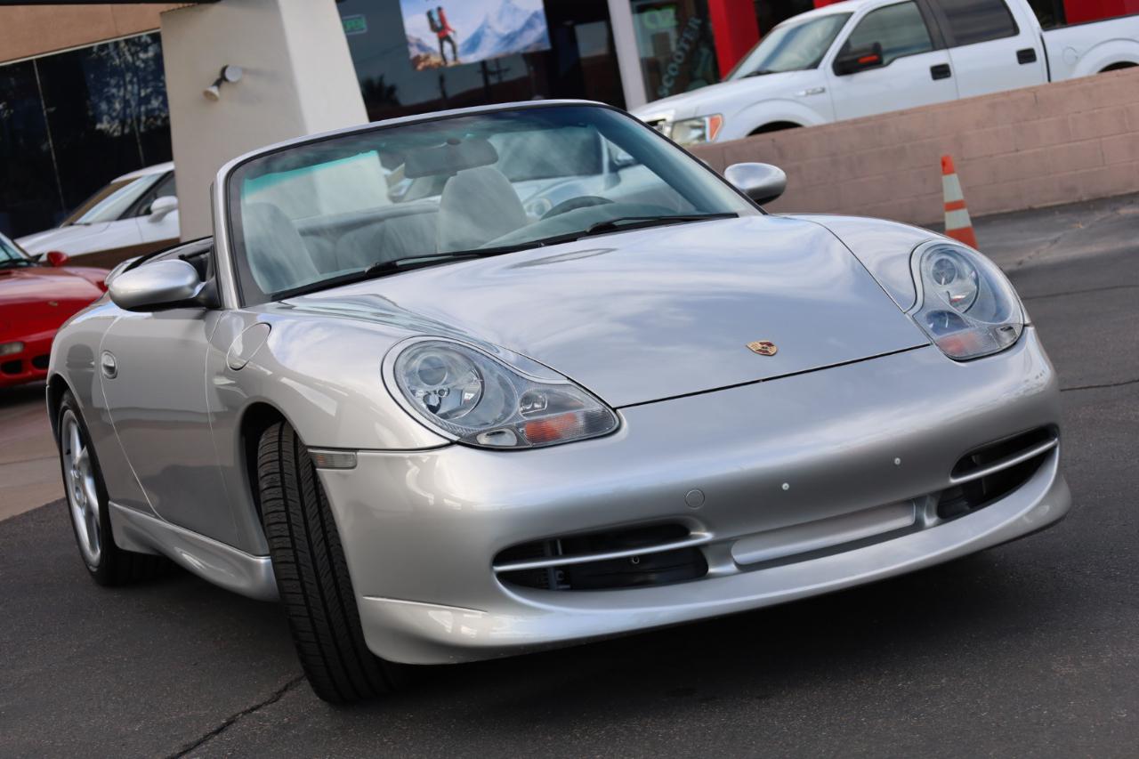 Porsche 911 Carrera 4 Cabriolet 2001