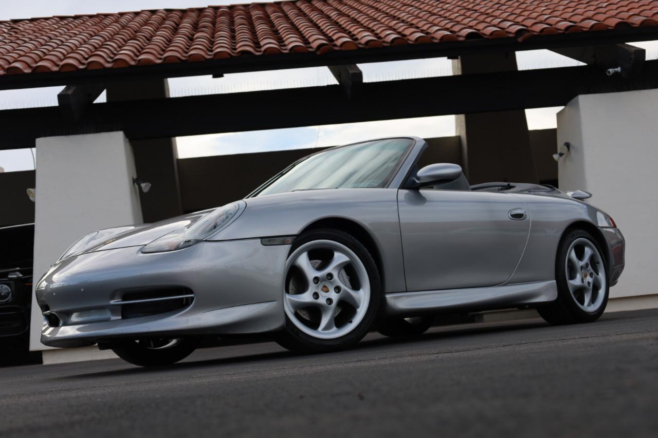 Porsche 911 Carrera 4 Cabriolet 2001