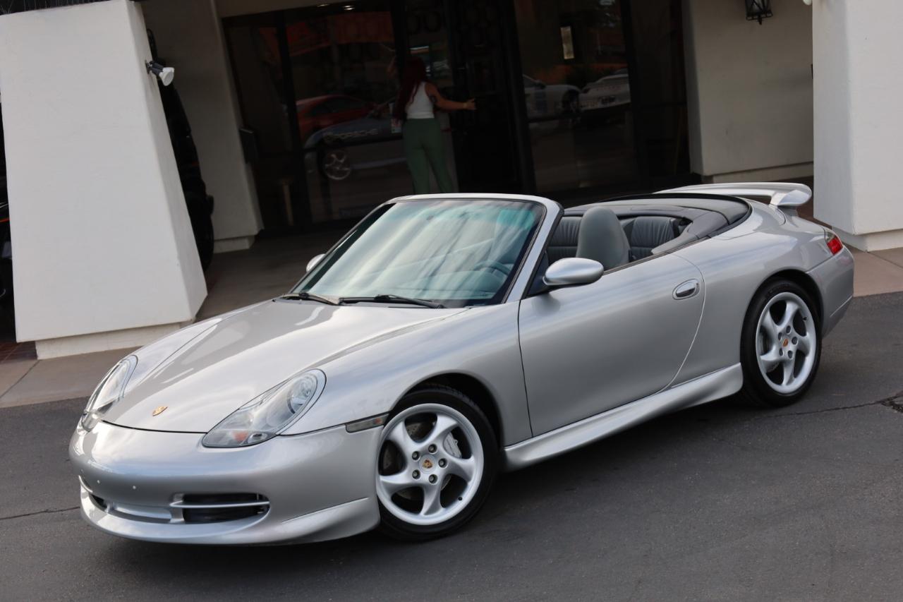 Porsche 911 Carrera 4 Cabriolet 2001