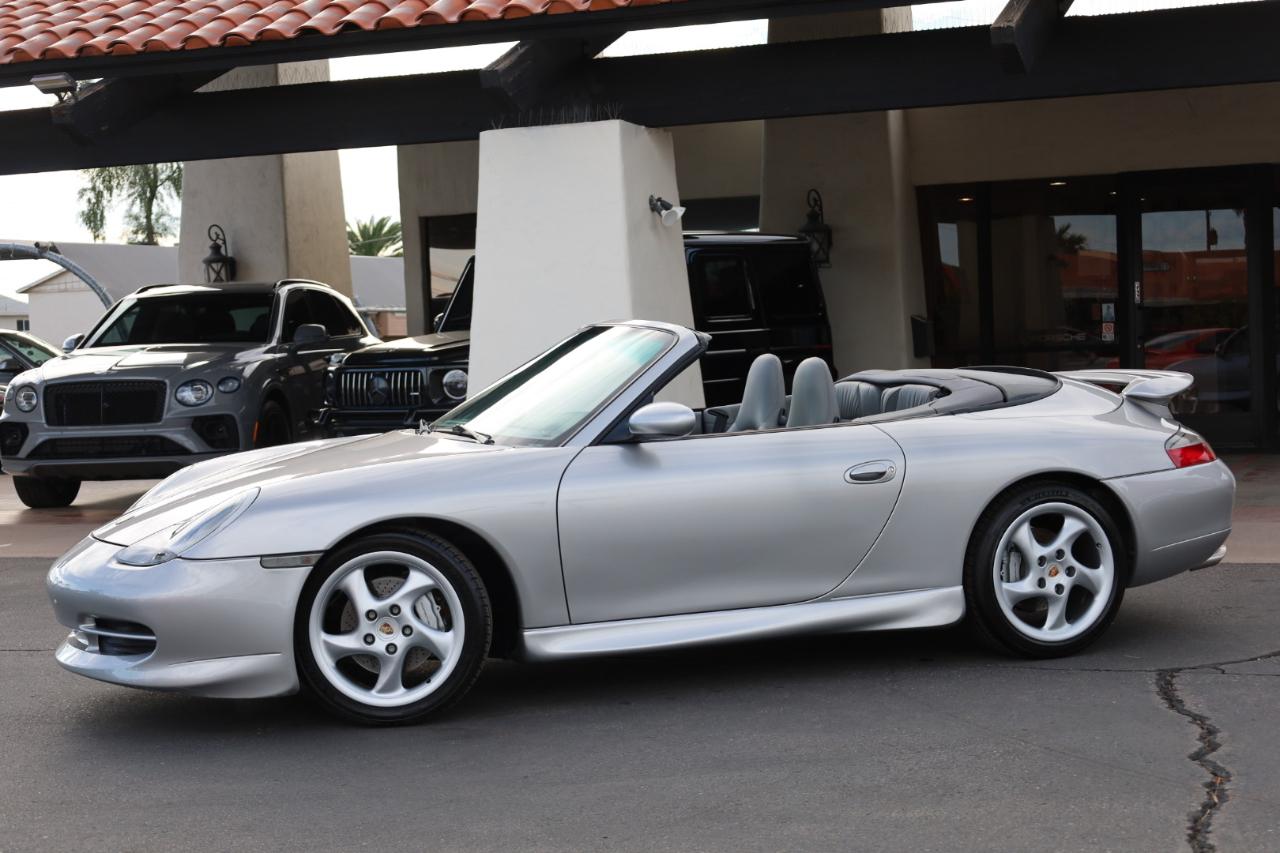 Porsche 911 Carrera 4 Cabriolet 2001