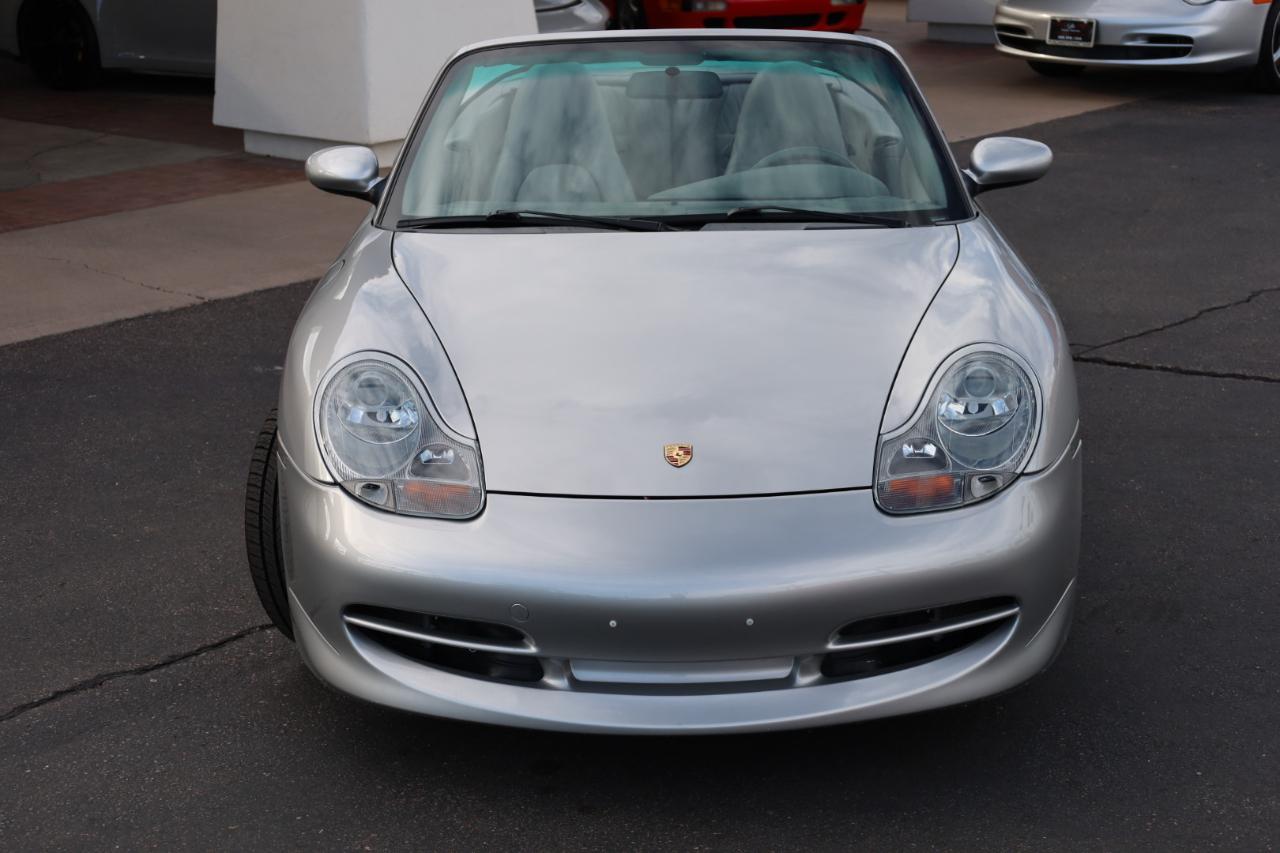 Porsche 911 Carrera 4 Cabriolet 2001