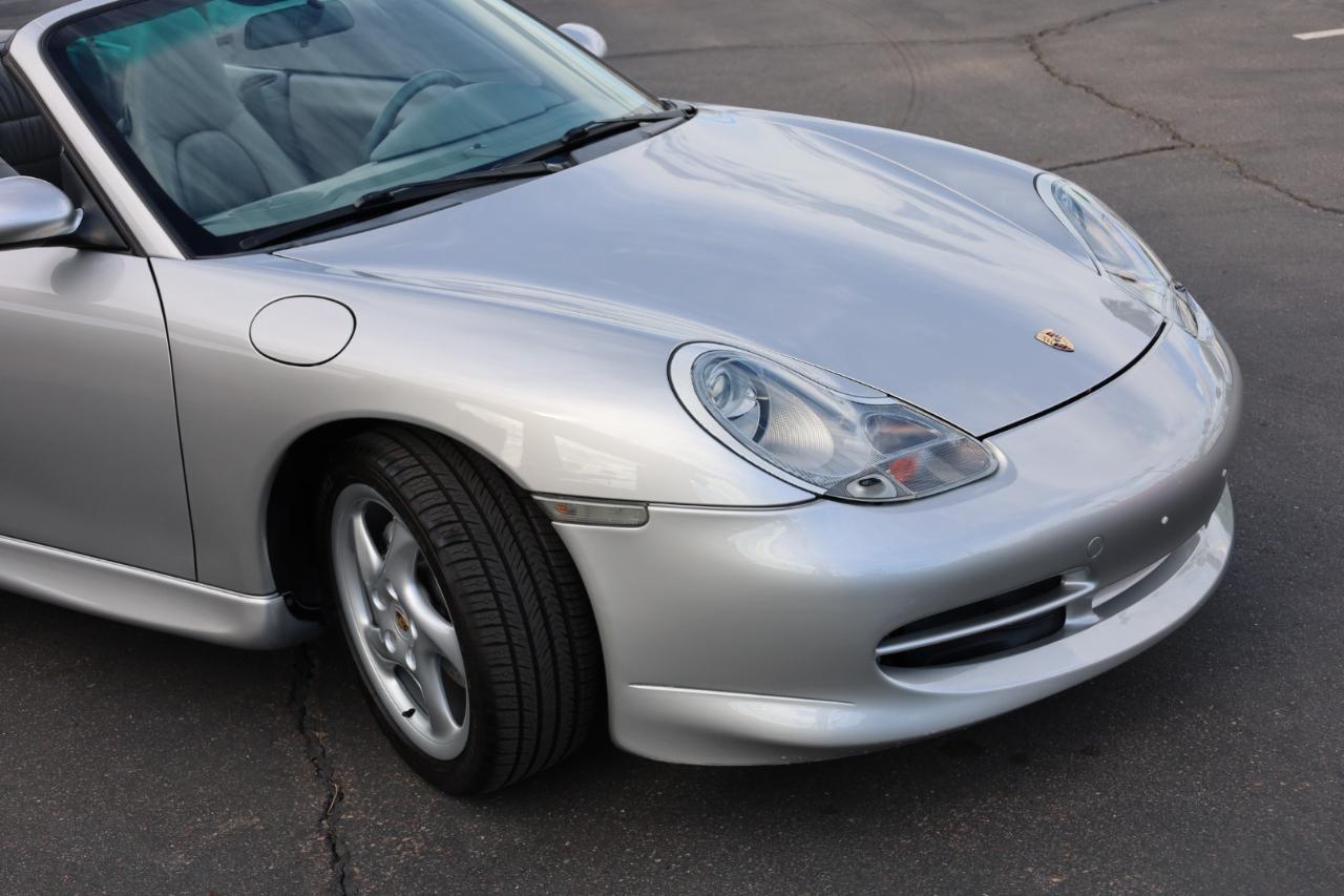 Porsche 911 Carrera 4 Cabriolet 2001