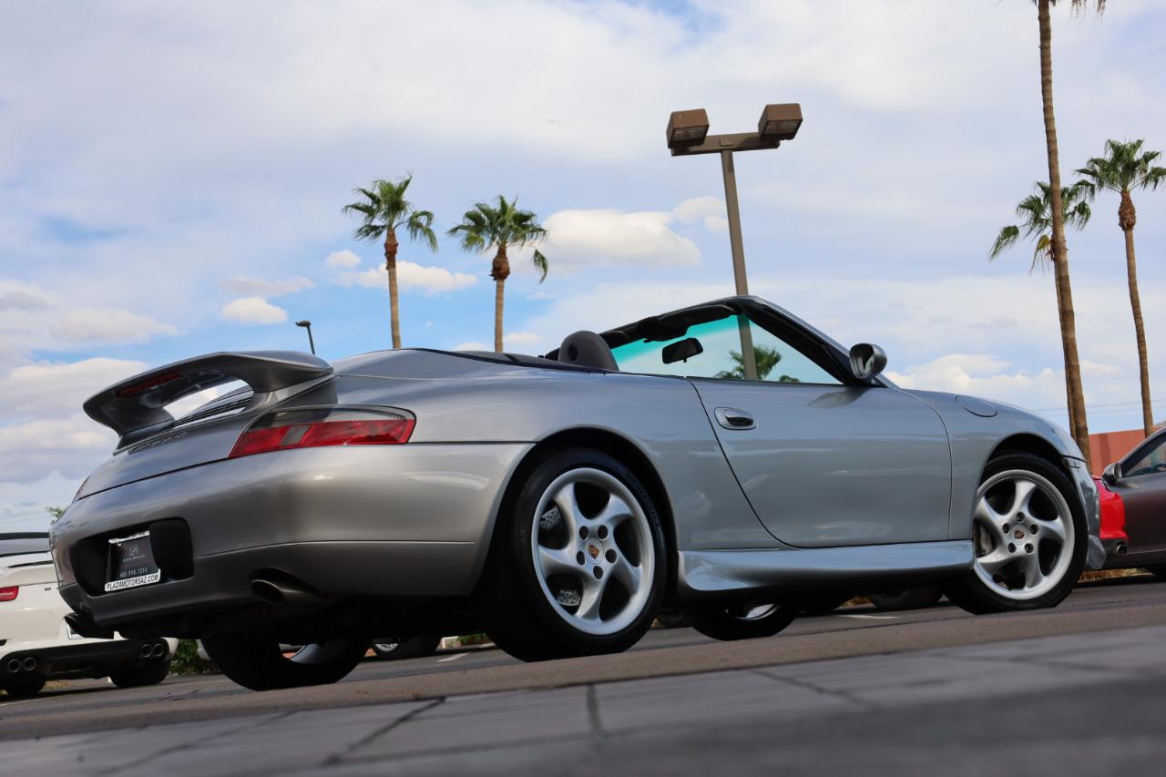 Porsche 911 Carrera 4 Cabriolet 2001