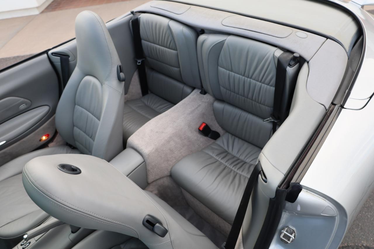 Porsche 911 Carrera 4 Cabriolet 2001