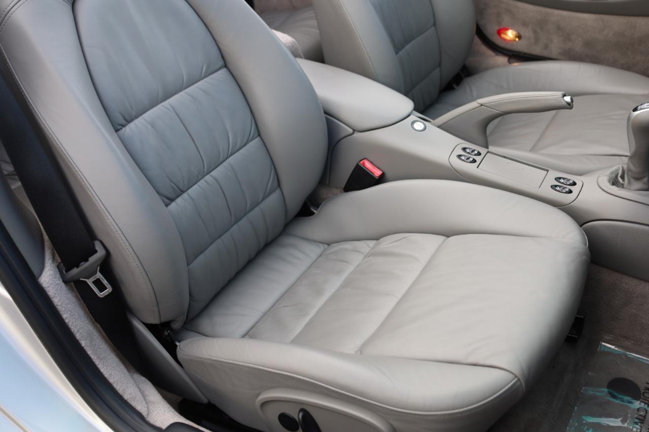 Porsche 911 Carrera 4 Cabriolet 2001