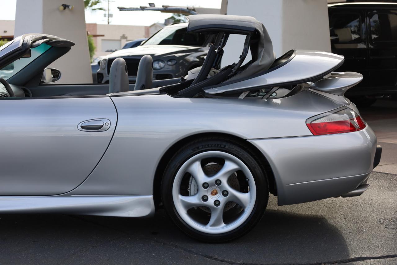 Porsche 911 Carrera 4 Cabriolet 2001