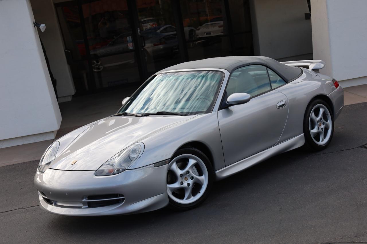 Porsche 911 Carrera 4 Cabriolet 2001