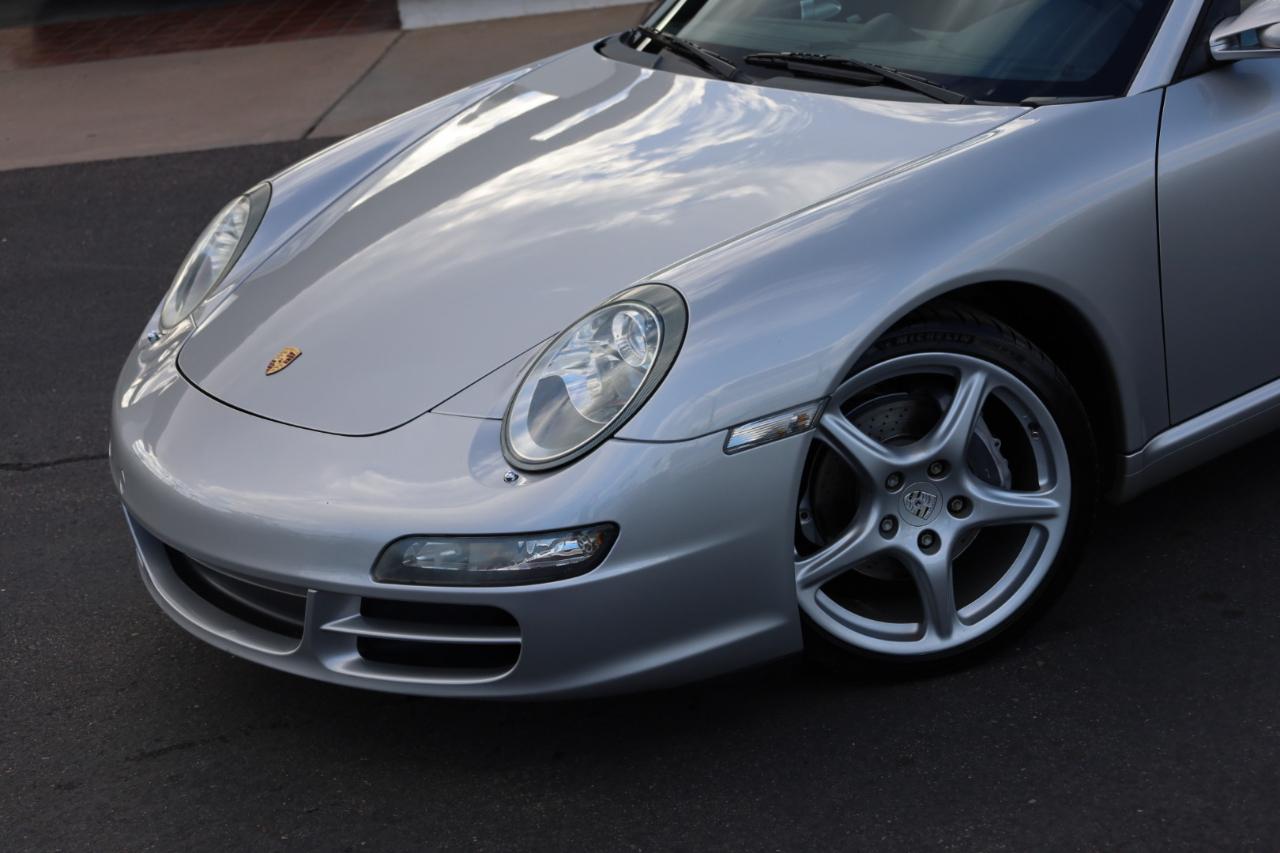 Porsche 911 Carrera 2006