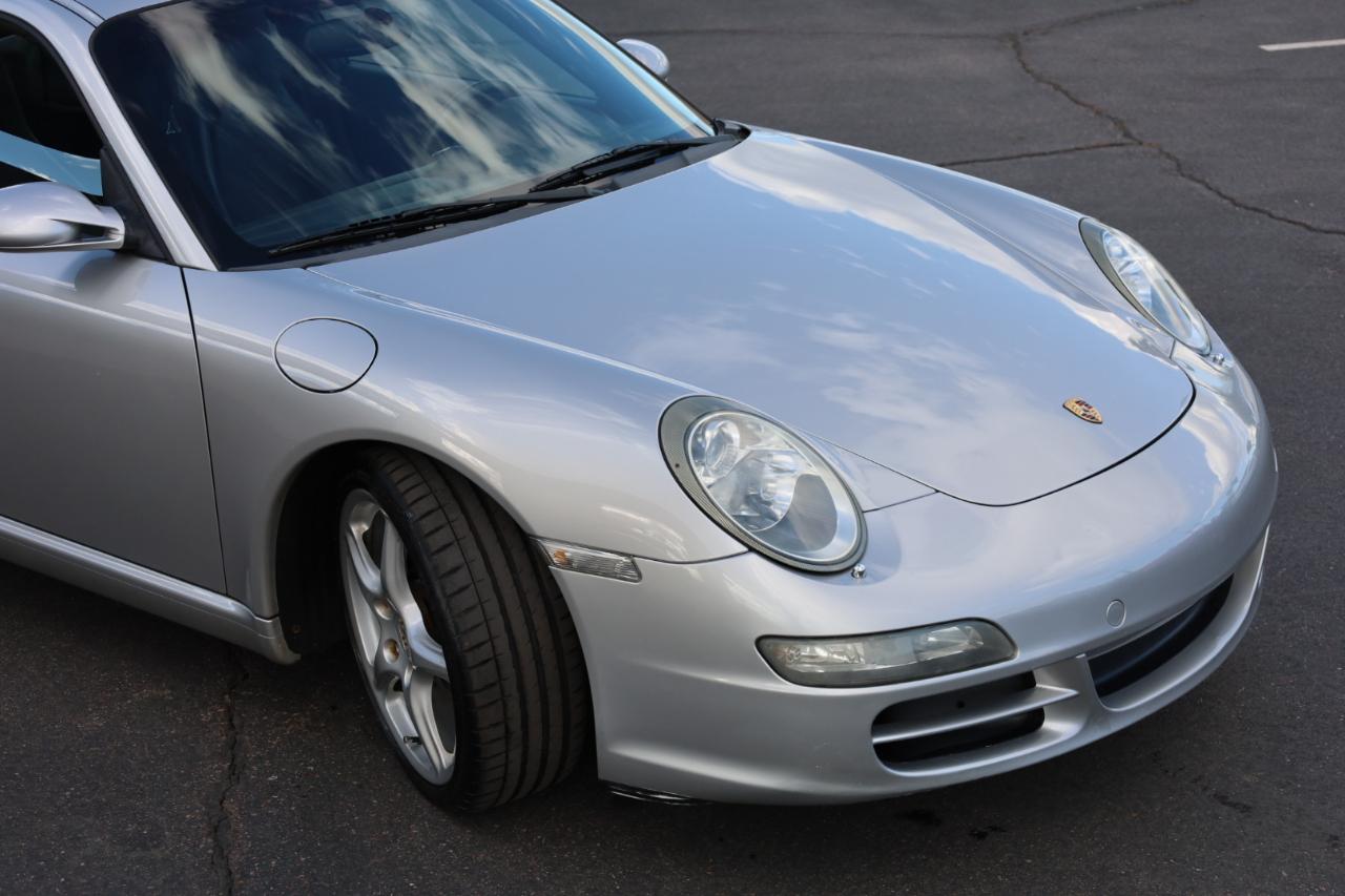 Porsche 911 Carrera 2006