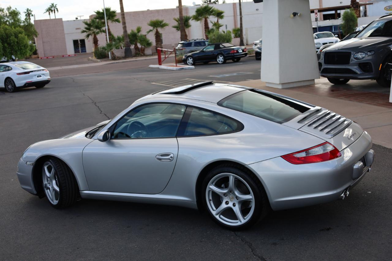 Porsche 911 Carrera 2006