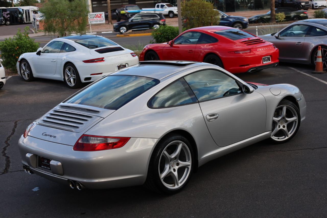 Porsche 911 Carrera 2006
