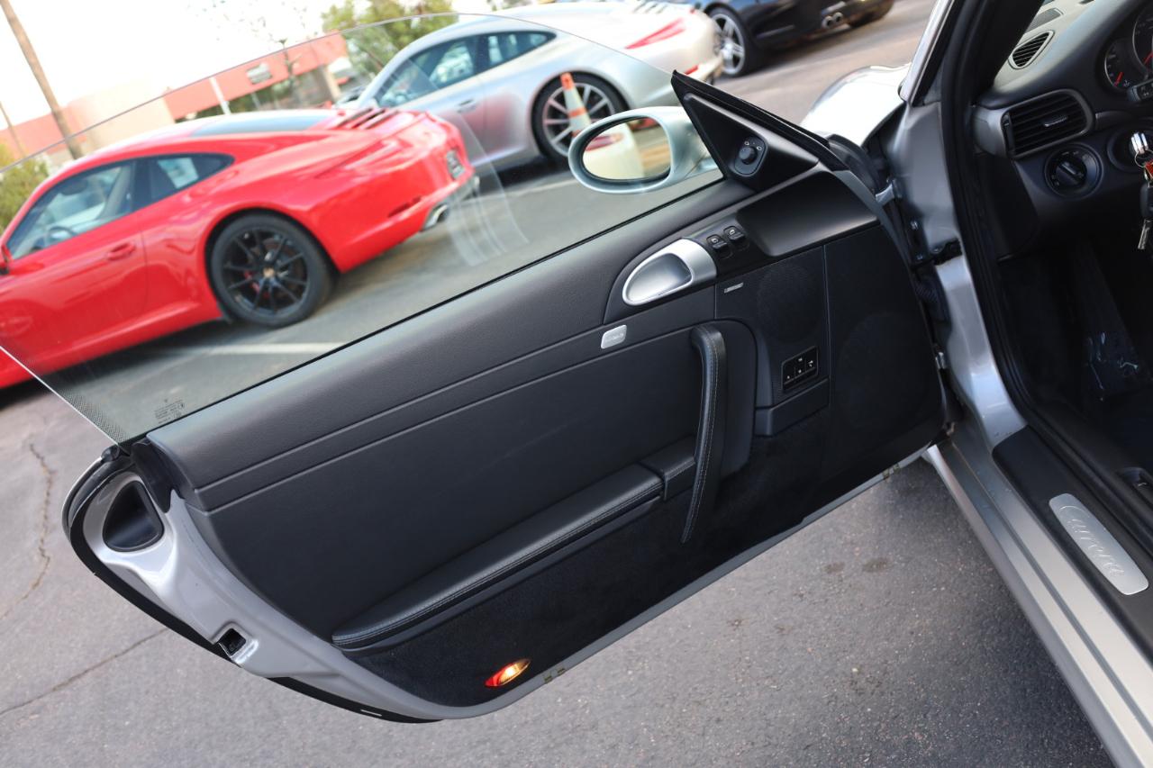 Porsche 911 Carrera 2006
