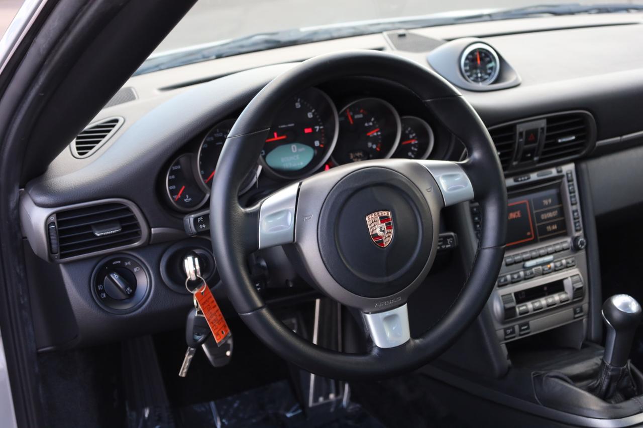 Porsche 911 Carrera 2006