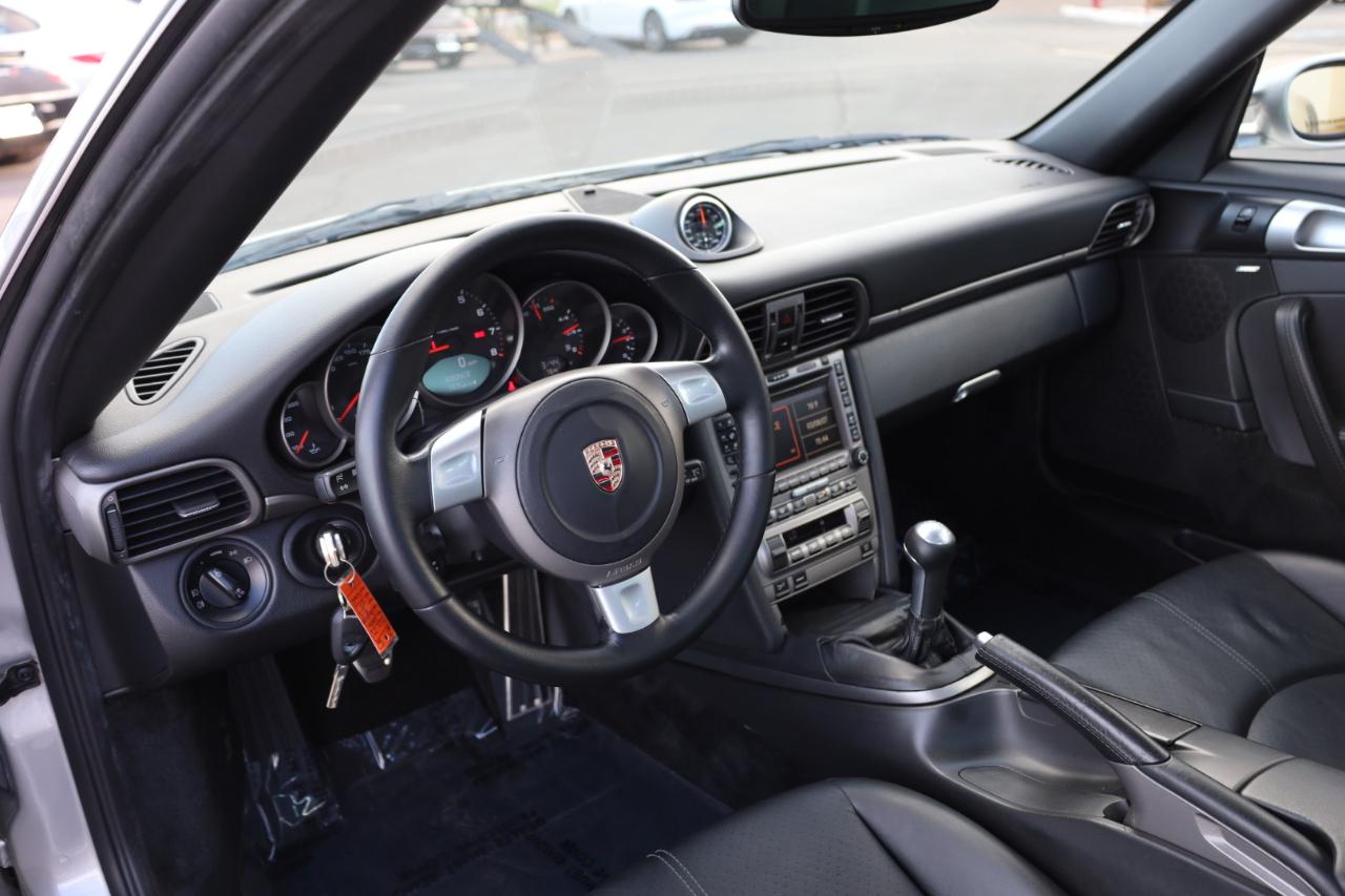 Porsche 911 Carrera 2006