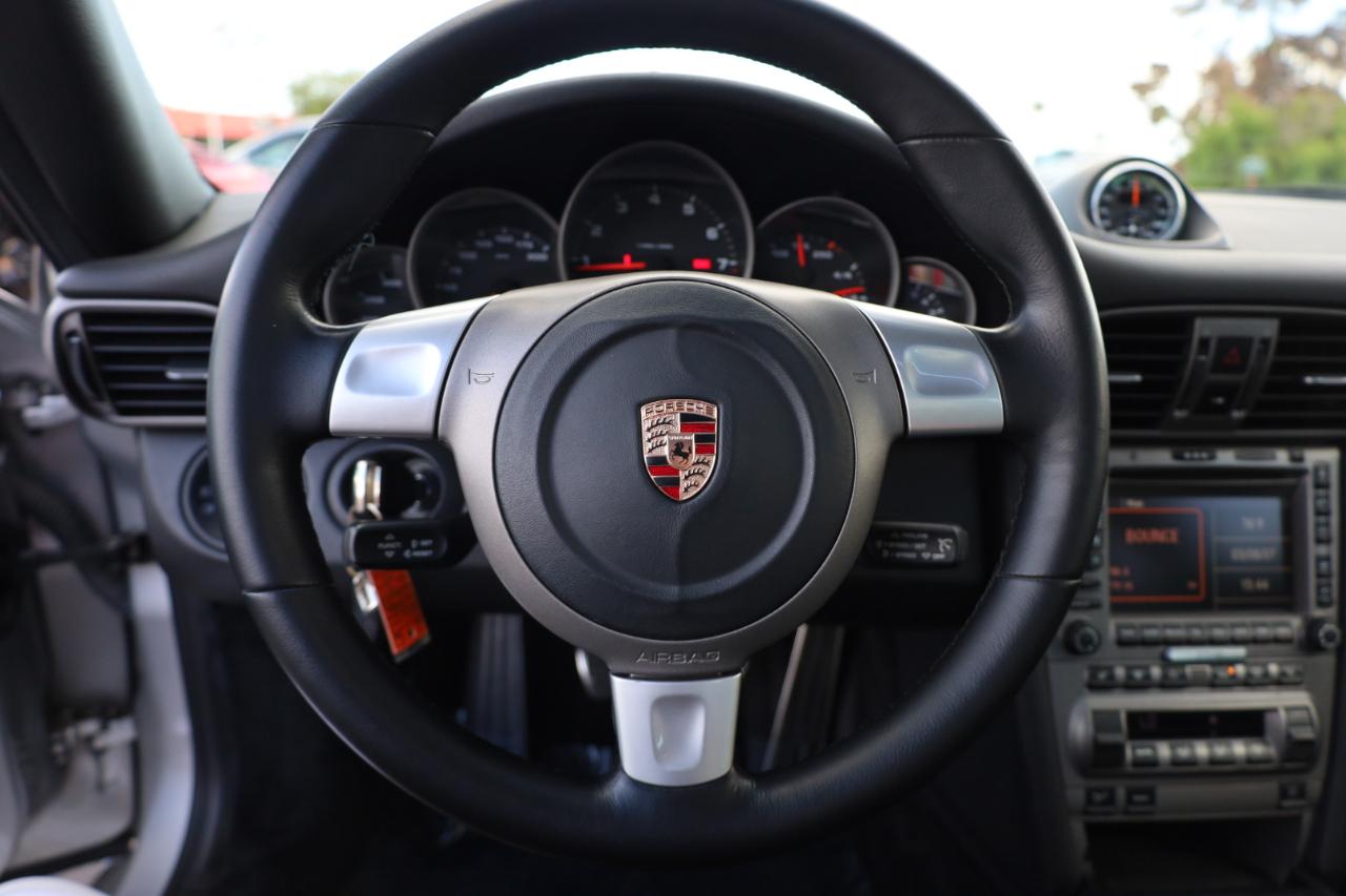 Porsche 911 Carrera 2006