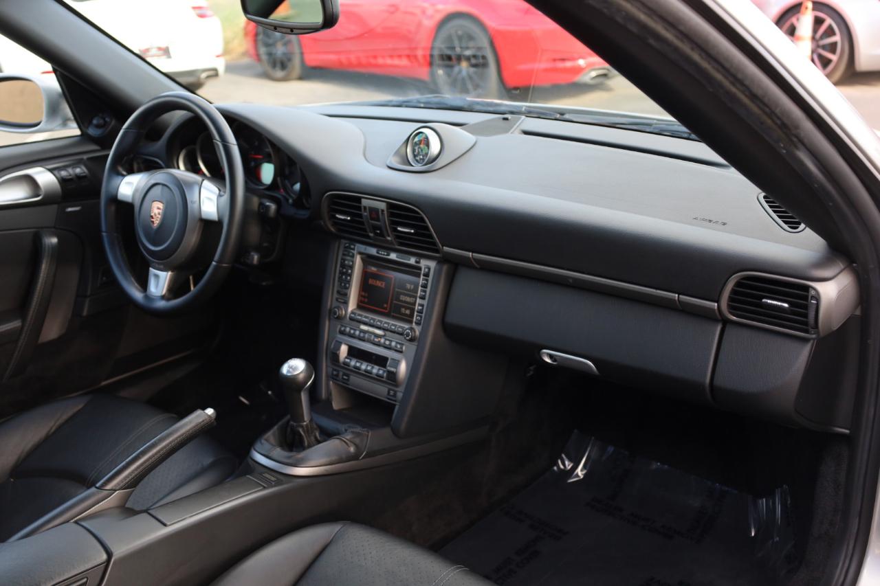 Porsche 911 Carrera 2006