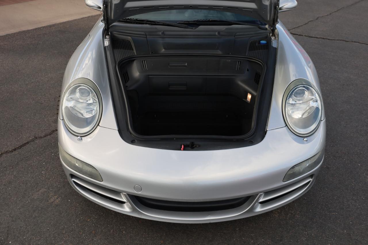 Porsche 911 Carrera 2006