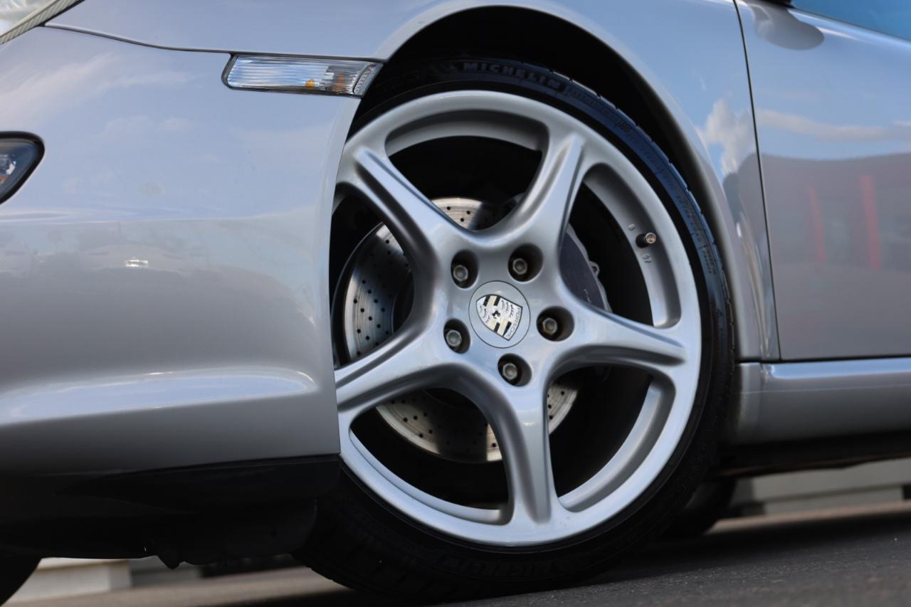 Porsche 911 Carrera 2006