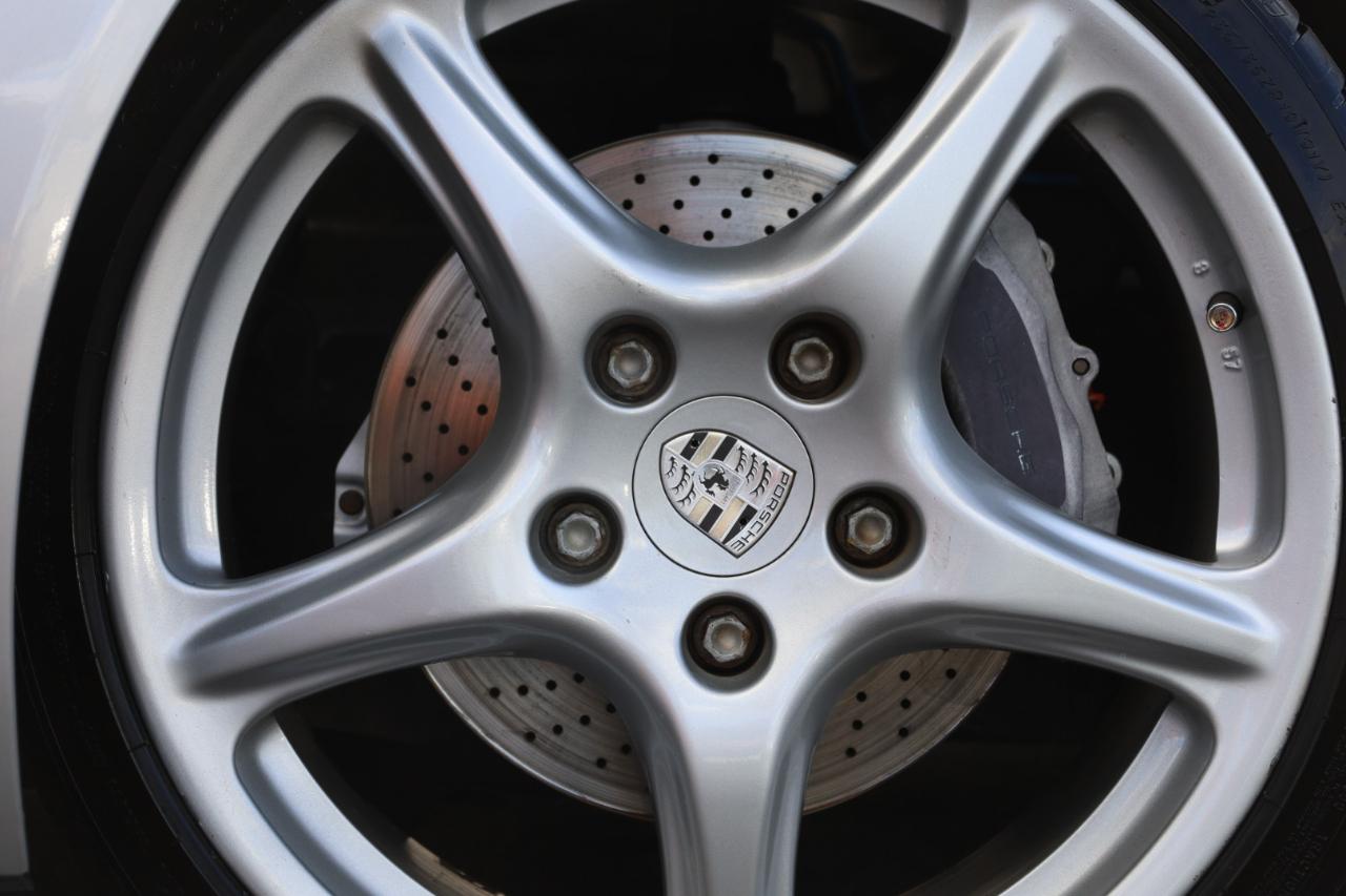 Porsche 911 Carrera 2006