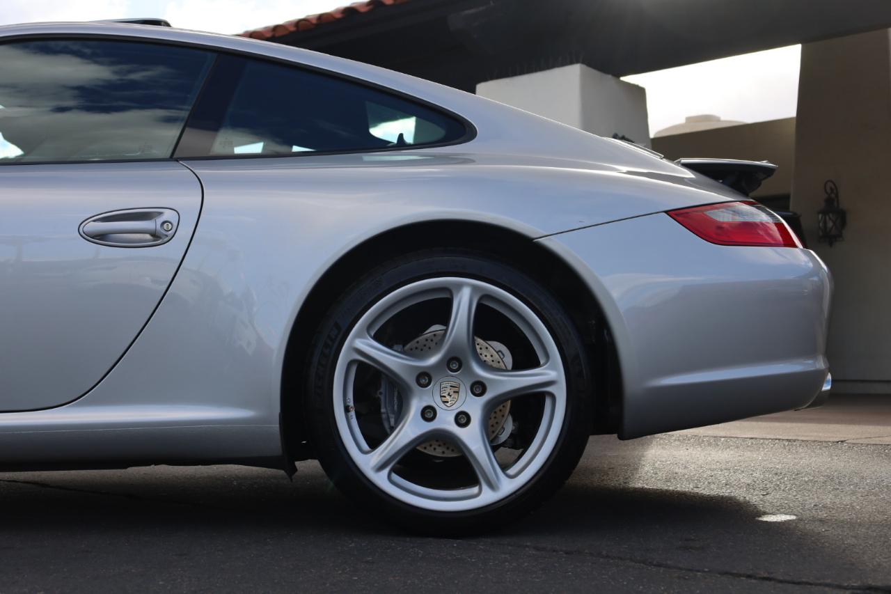 Porsche 911 Carrera 2006