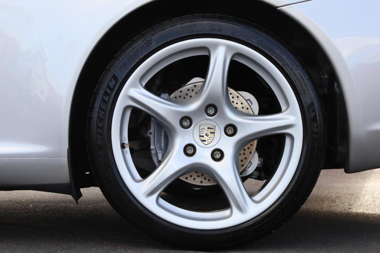 Porsche 911 Carrera 2006