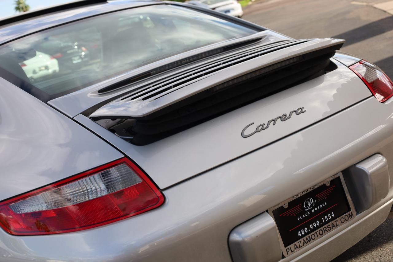 Porsche 911 Carrera 2006