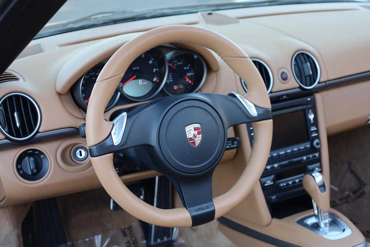 Porsche Boxster Base 2011
