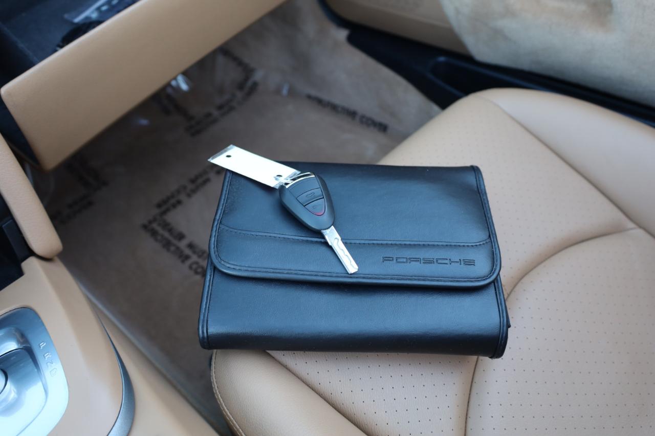 Porsche Boxster Base 2011