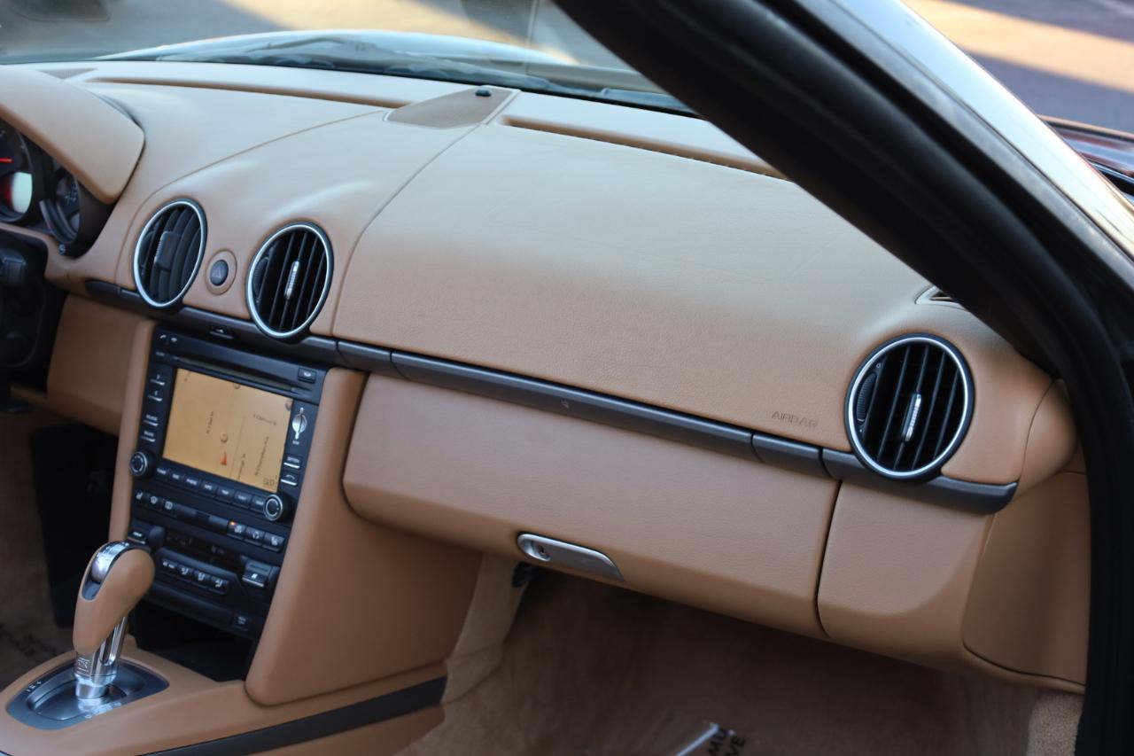 Porsche Boxster Base 2011