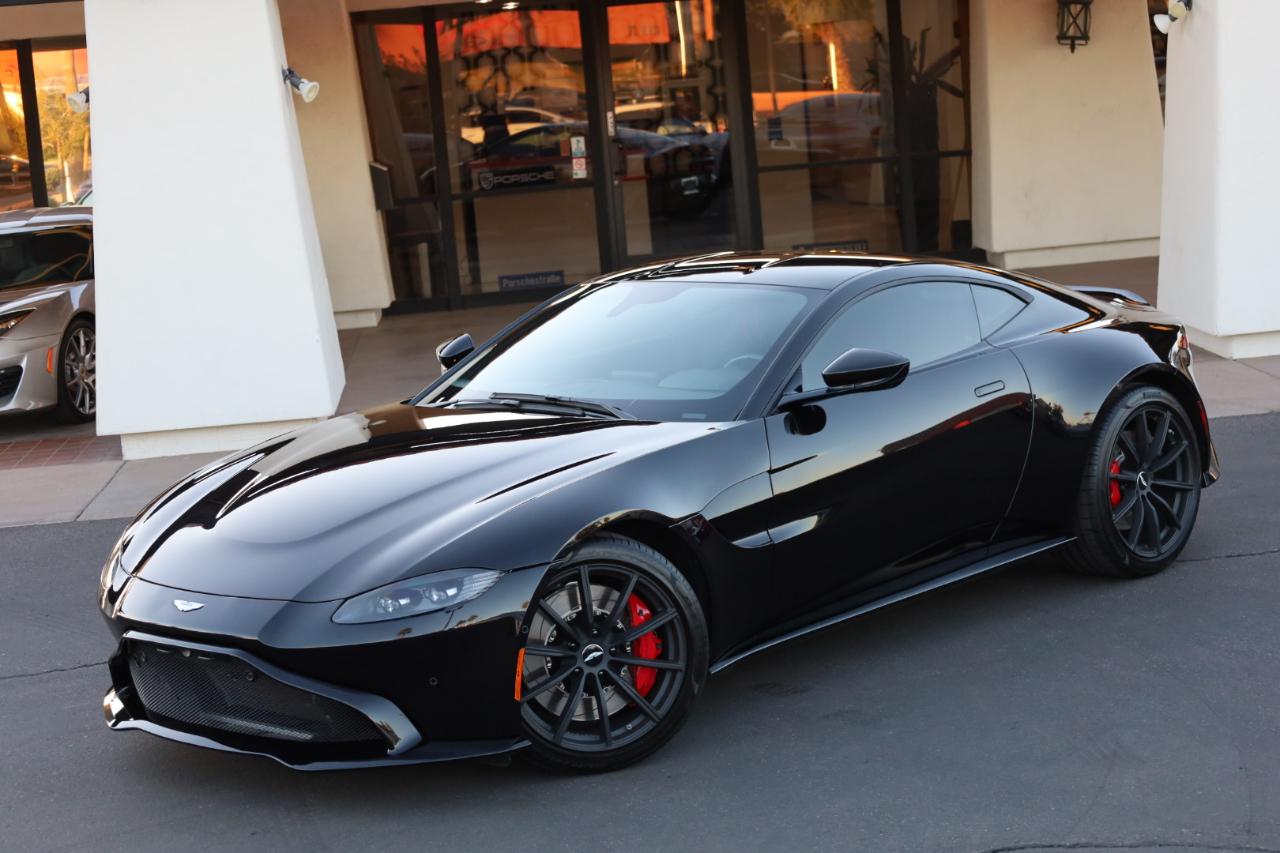 Aston Martin Vantage Base 2020