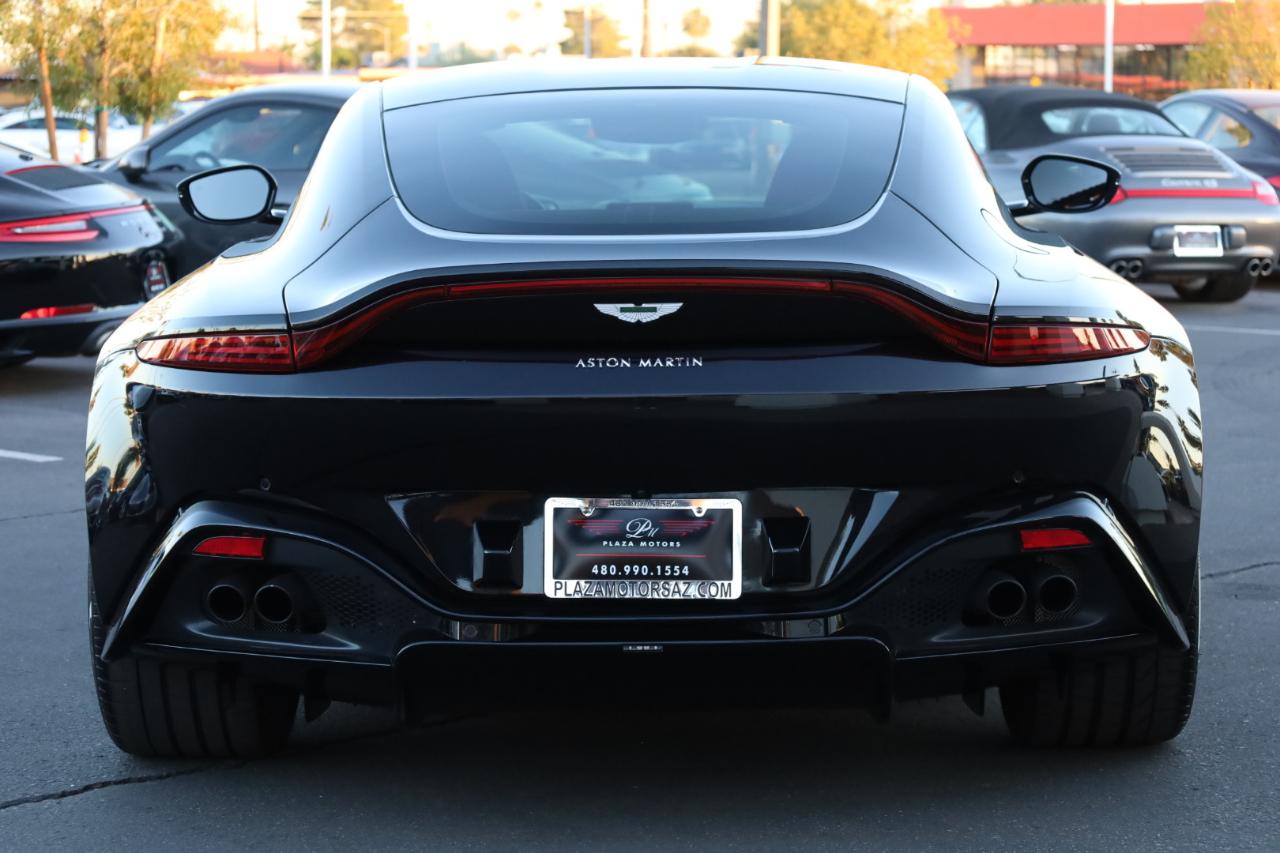 Aston Martin Vantage Base 2020