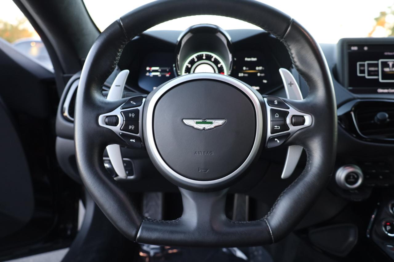 Aston Martin Vantage Base 2020