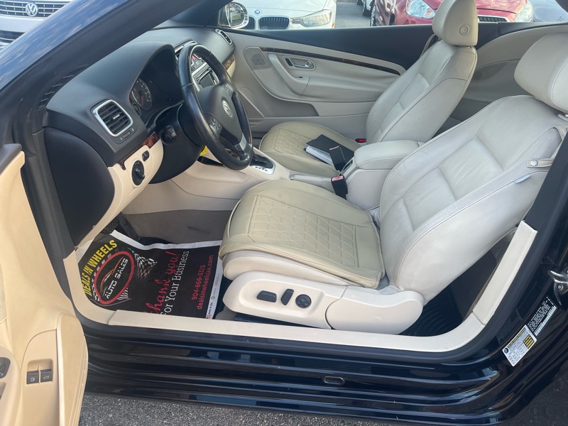 Volkswagen Eos 2.0T w/ Luxury Pkg. 2007