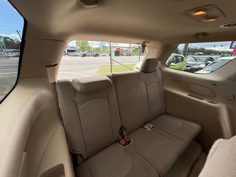 Saturn Outlook XE FWD 2009