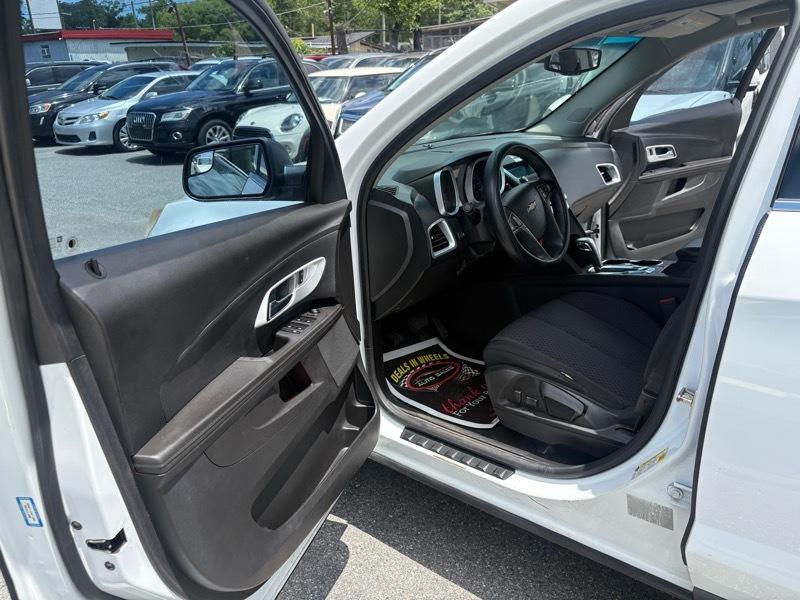 Chevrolet Equinox LS 2WD 2012