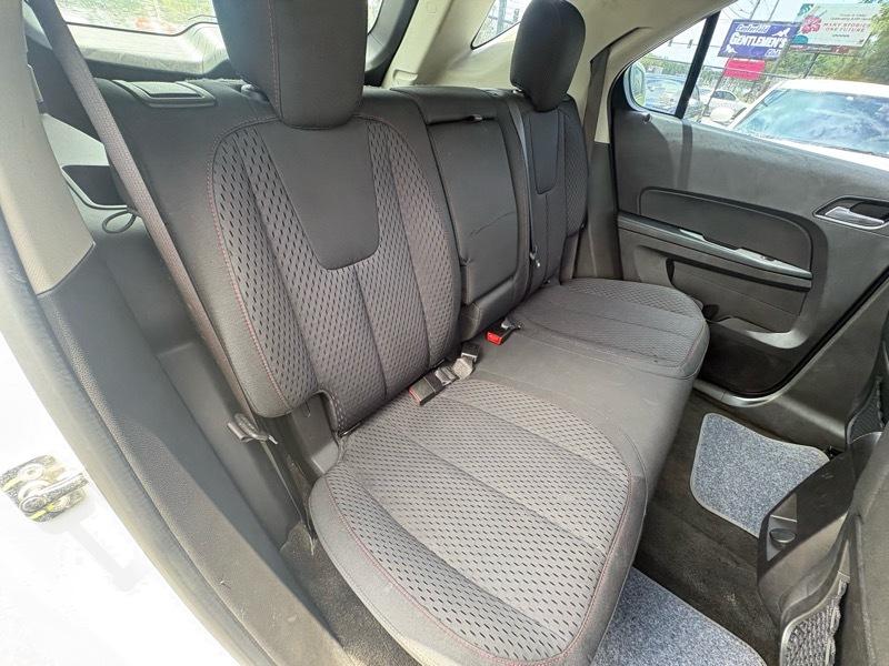 Chevrolet Equinox LS 2WD 2012