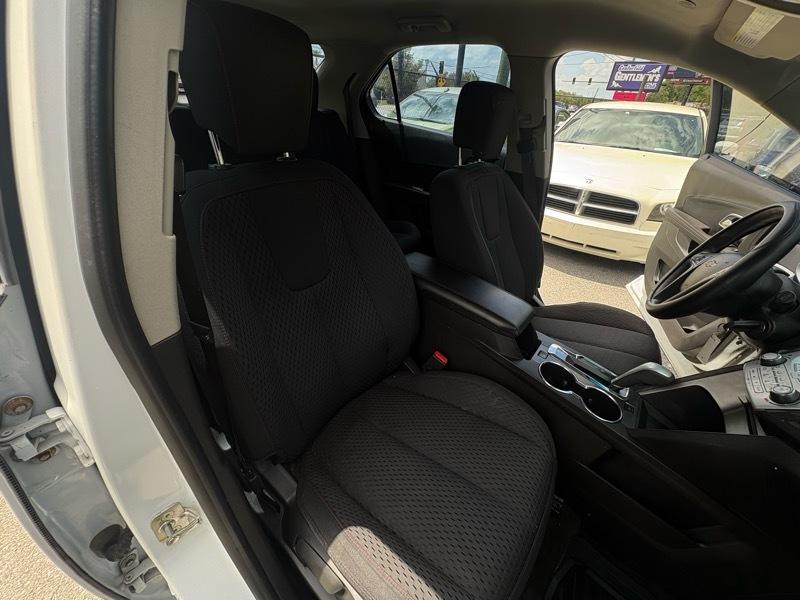 Chevrolet Equinox LS 2WD 2012