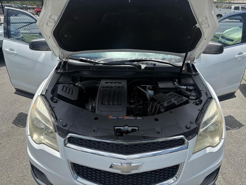 Chevrolet Equinox LS 2WD 2012