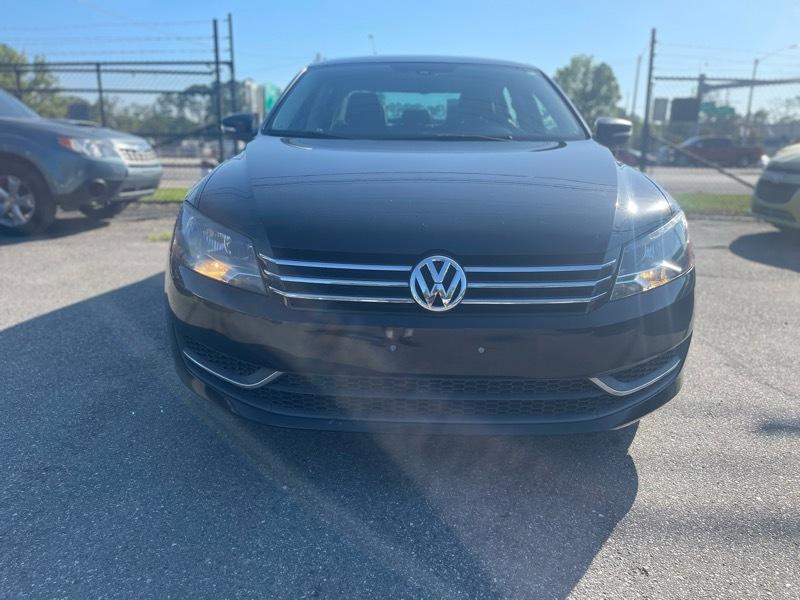 Volkswagen Passat 2.5L SE MT 2013