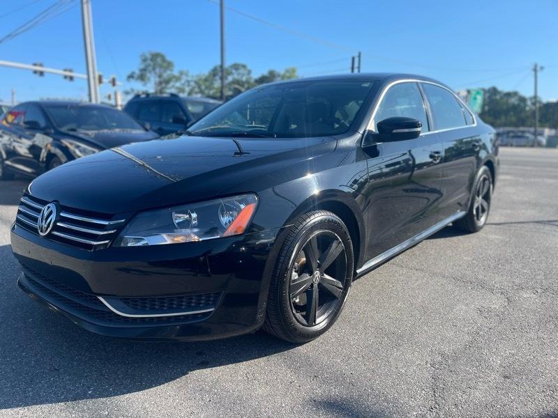 Volkswagen Passat 2.5L SE MT 2013
