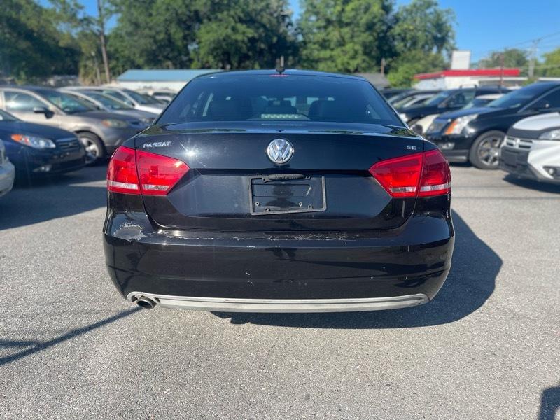 Volkswagen Passat 2.5L SE MT 2013