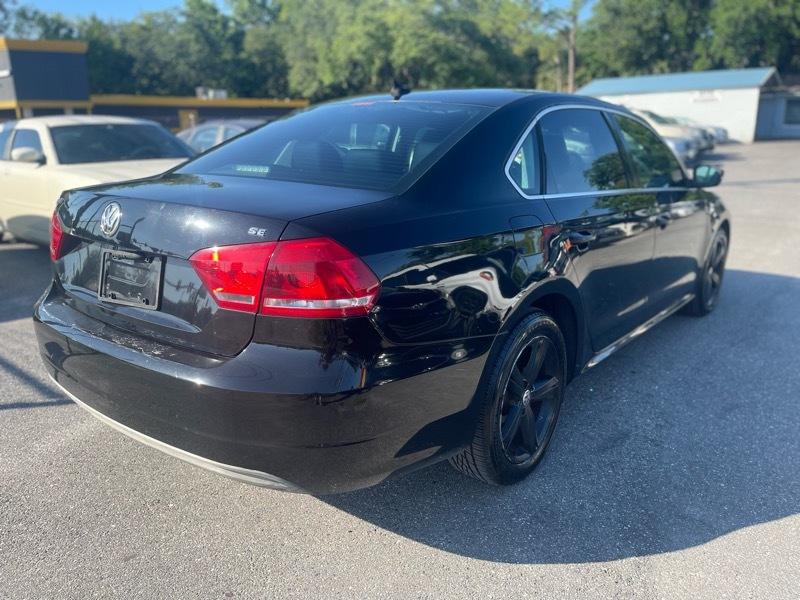 Volkswagen Passat 2.5L SE MT 2013