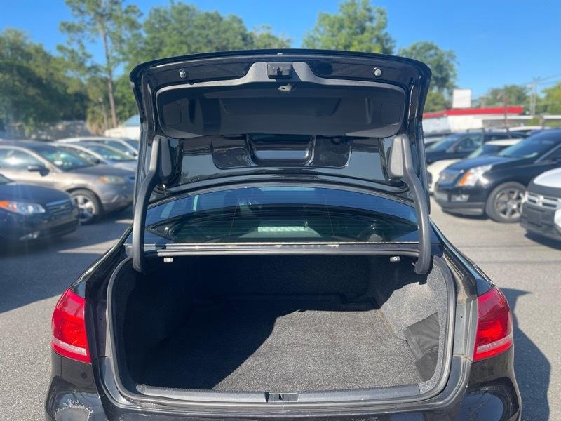 Volkswagen Passat 2.5L SE MT 2013