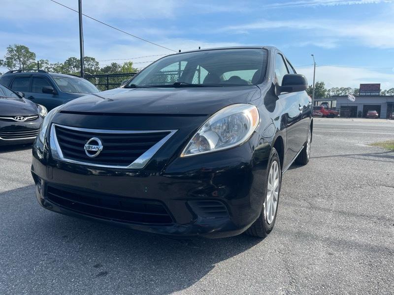 Nissan Versa 1.6 S Sedan 2012
