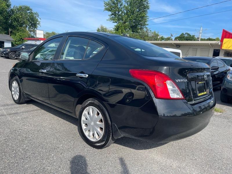 Nissan Versa 1.6 S Sedan 2012