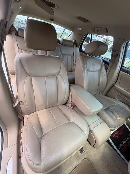 Cadillac DTS Sedan 2007