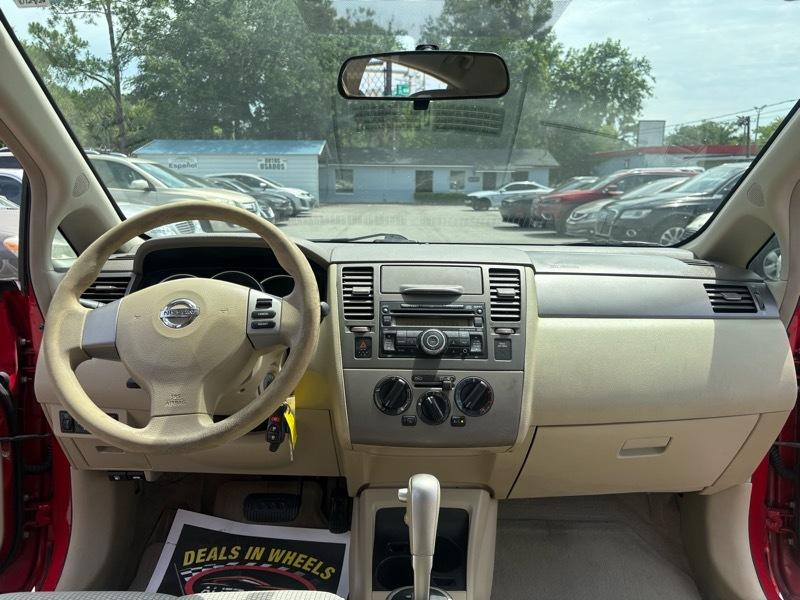 Nissan Versa 1.8 S 2007